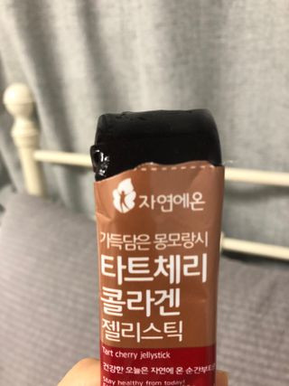 자연에온 가득담은 몽모랑시 타트체리 콜라겐 젤리스틱 — 5점을 준 리뷰어가 2021년 1월 올린 사용 사진