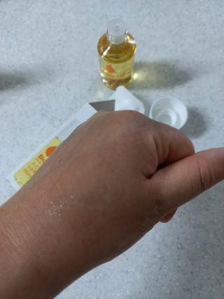 바이오오일 [바이오-오일] 스킨케어 오일 내추럴 60ml — 5점을 준 리뷰어가 2021년 6월 올린 사용 사진