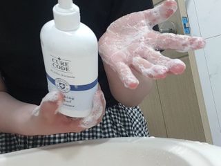 큐어코드 수딩 릴리프 클렌저 — 5점을 준 리뷰어가 2022년 6월 올린 사용 사진