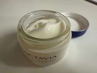 록타비아 Artisan Complete Face Cream — 5점을 준 리뷰어가 2023년 12월 올린 사용 사진