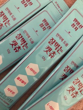 페페로니 잘 먹는 캣츄 - 원양선 참치 24개입 — 5점을 준 리뷰어가 2021년 7월 올린 사용 사진