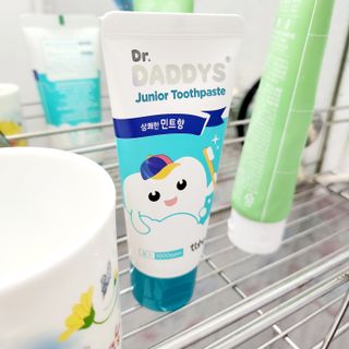 닥터데디스 안심불소 튼튼치약(청포도, 민트 중 택 1) 60g + 여행용 미니 치약 15g — 5점을 준 리뷰어가 2022년 9월 올린 사용 사진