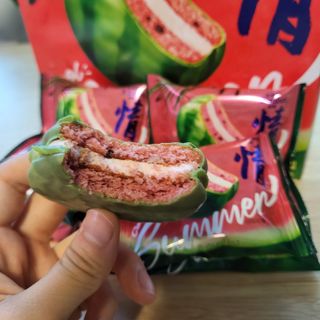 2022 오리온 여름한정판 초코파이 수박 / 포카칩 훌라망고맛 / 포카칩 라임모히또맛 — 5점을 준 리뷰어가 2022년 7월 올린 사용 사진