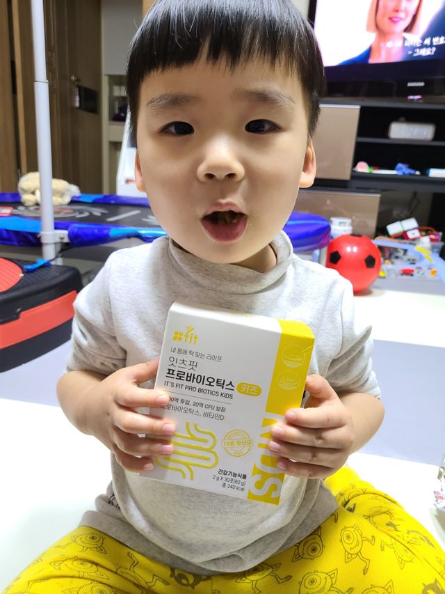 잇츠핏 프로바이오틱스 키즈 유산균 리뷰 사진