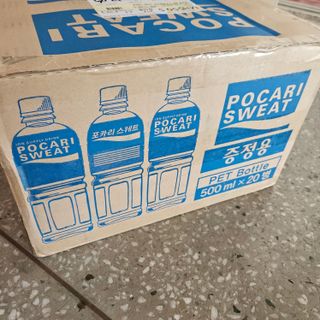 [동아오츠카] 포카리스웨트  500ml PET + 이온워터 500ml PET — 4점을 준 리뷰어가 2025년 7월 올린 사용 사진