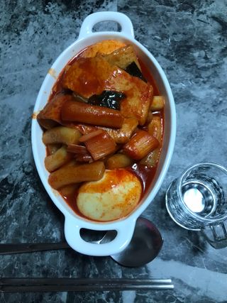 응큼떡볶이 — 5점을 준 리뷰어가 2021년 3월 올린 사용 사진
