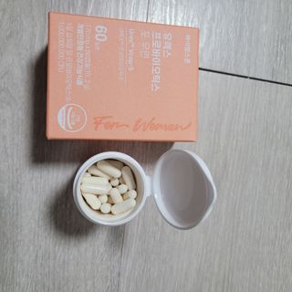 [바이탈스푼] 여성 질 유산균, 유렉스프로바이오틱스 포 우먼 (60캡슐) — 5점을 준 리뷰어가 2022년 7월 올린 사용 사진