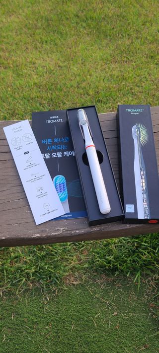 트로마츠 심플 미세전류 칫솔 — 5점을 준 리뷰어가 2022년 5월 올린 사용 사진