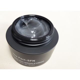 The Fact 더팩트 에스에프엔 브라이트닝 안티 링클 크림 50ml — 3.5점을 준 리뷰어가 2022년 5월 올린 사용 사진