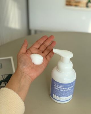 약손명가코스메틱 에오스보떼 브라이트닝 버블 폼 클렌징 300ml — 4점을 준 리뷰어가 2022년 11월 올린 사용 사진