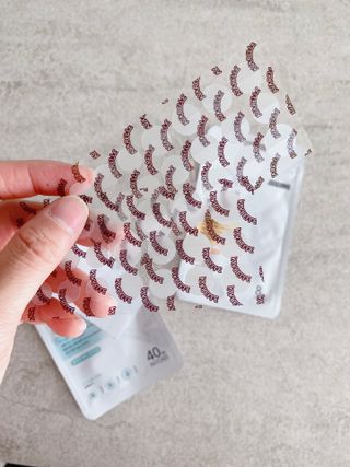 에버렐 아크네 클리어 패치 오리지널(40매) + XL(8매) 1세트, 각 1개씩 — 5점을 준 리뷰어가 2022년 4월 올린 사용 사진