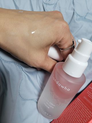 산다화 더블 이펙트 안티 링클 세럼 50ml — 5점을 준 리뷰어가 2023년 3월 올린 사용 사진