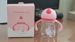 유비맘 트라이탄 코니빨대컵_컬러 랜덤 발송 — 5점을 준 리뷰어가 2020년 12월 올린 사용 사진