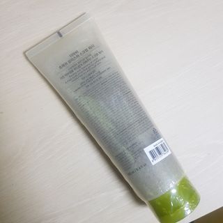 더마비 프레쉬 모이스처 스크럽 바디 워시 — 5점을 준 리뷰어가 2021년 4월 올린 사용 사진