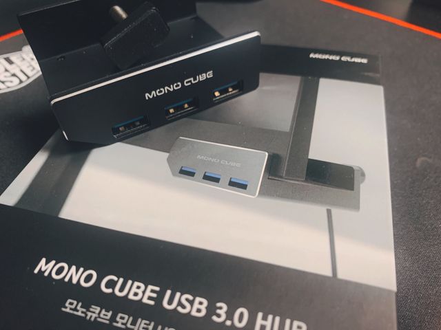 모노큐브 모니터 USB3.0 허브 리뷰 사진