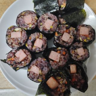 해풀잎 누구나 김밥*1ea [(혼합야채 35g *1ea,  김밥김 (5g, 5ea),  양념간장 (6g, 5ea), 참기름(5g, 2ea)] — 5점을 준 리뷰어가 2022년 7월 올린 사용 사진