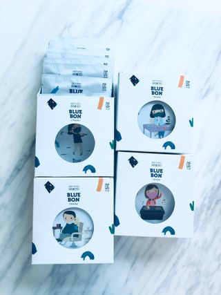 [블루 본 아이노우] 유아용 컬러마스크 40 PCS SET 2중 택 1 — 5점을 준 리뷰어가 2021년 5월 올린 사용 사진