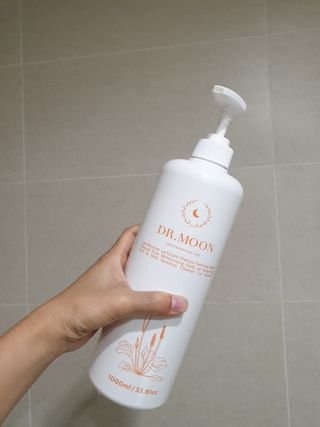 프리[닥터문] 유산균 락토케어 질경초 여성청결제 1000ml (젤타입) — 5점을 준 리뷰어가 2022년 9월 올린 사용 사진