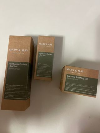 마리엔메이 센서티브 수딩 젤 크림 + 어성초 티트리 추출물 세럼 + 어성초 티트리 모공 클렌징 폼 — 5점을 준 리뷰어가 2021년 9월 올린 사용 사진