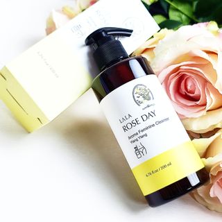 라라로즈데이 시즌2 여성청결제 200ml 아로마 페미민 클렌저, 독일더마인증 — 4.5점을 준 리뷰어가 2021년 8월 올린 사용 사진