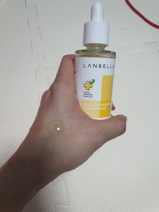 랑벨 비타 에너지 잡티 앰플 50ml 고농축 비타민, 저자극, 수분 촉촉, 미백 앰플 — 5점을 준 리뷰어가 2022년 4월 올린 사용 사진