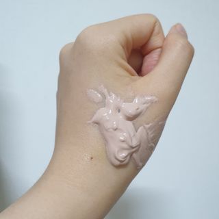 아이앤립 / EYENLIP 아이앤립 루센트 비비크림 2 Color — 5점을 준 리뷰어가 2021년 5월 올린 사용 사진