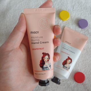 파시 FASCY 高保湿ハンドクリーム40ml+80ml セット — 3.5점을 준 리뷰어가 2021년 7월 올린 사용 사진
