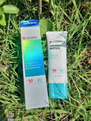 리더스코스메틱 리더스 카밍 바이오틱스 선 에센스 SPF 50+ PA++++ — 5점을 준 리뷰어가 2022년 7월 올린 사용 사진