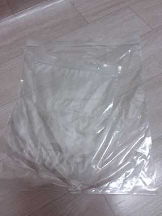 노플(NOPL) 노플 친환경 바이오 산화 생분해  항균 일회용 위생 비닐장갑 100매 + 지퍼백 소형, 대형 — 4점을 준 리뷰어가 2021년 10월 올린 사용 사진