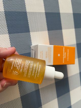 체르엠 스템앤셀 비타민 브라이트닝 에센스 30ml 1개 — 5점을 준 리뷰어가 2022년 4월 올린 사용 사진