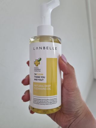 랑벨 내츄럴 딥 클렌징 오일 200ml (저자극 약산성 천연 클렌징) — 4.5점을 준 리뷰어가 2022년 5월 올린 사용 사진