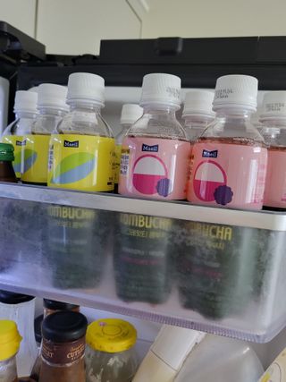 더그레잇티 콤부차 300ml *12개입 (오리지널 6개+베리리치 6개) — 5점을 준 리뷰어가 2022년 7월 올린 사용 사진