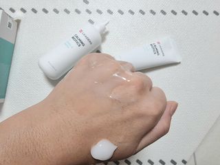 리더스코스메틱 리더스 카밍 바이오틱스 #1등 진정 기획세트 [에센스 워터150ml + 크림 마스크80ml] — 5점을 준 리뷰어가 2022년 10월 올린 사용 사진