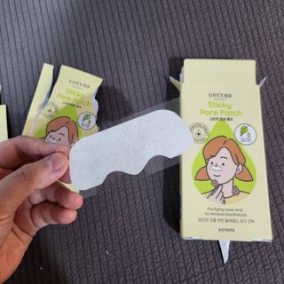 세뚜아(Cettua) 세뚜아 스티키 포어 패치 Cettua Sticky Pore Patch — 5점을 준 리뷰어가 2023년 8월 올린 사용 사진