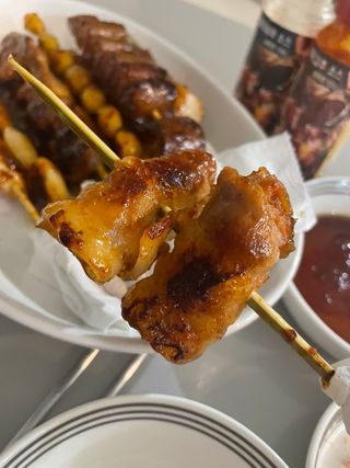 [다물꼬치] 모듬꼬치 10개 +데리야끼소스120g+매운고추소스120g — 5점을 준 리뷰어가 2021년 10월 올린 사용 사진