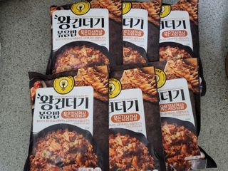 한성기업 무볼레 왕건더기 볶음밥 묵은지삼겹살 — 4점을 준 리뷰어가 2021년 11월 올린 사용 사진
