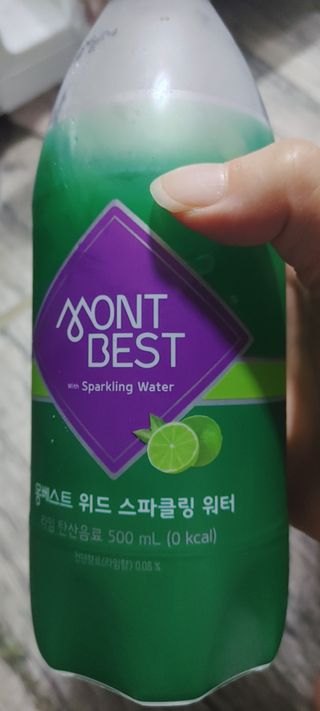 몽베스트 Montbest with Sparkling water Lime20병 — 5점을 준 리뷰어가 2021년 10월 올린 사용 사진