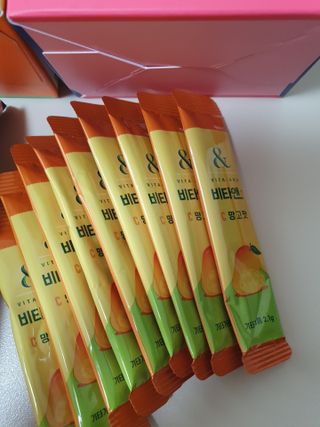 비타앤C 레몬맛, 망고맛 — 5점을 준 리뷰어가 2021년 4월 올린 사용 사진