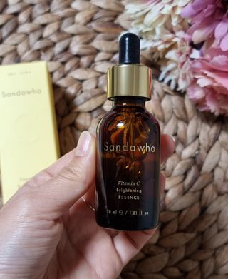 스킨큐어 산다화 비타민c 화이트닝 에센스 30ml — 5점을 준 리뷰어가 2024년 1월 올린 사용 사진