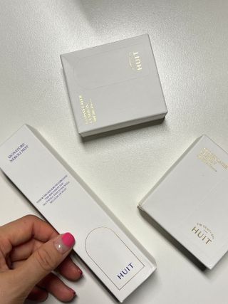 위뜨 글로시 레이어 쿠션 — 3점을 준 리뷰어가 2022년 7월 올린 사용 사진