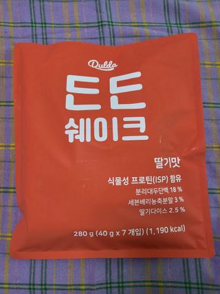 [덜다] 든든 식물성 단백질 쉐이크 40g X 7입 (곡물/딸기) — 5점을 준 리뷰어가 2023년 8월 올린 사용 사진