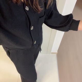 프런투라인 비마이 봄버 포켓 크롭 가디건 — 5점을 준 리뷰어가 2022년 3월 올린 사용 사진