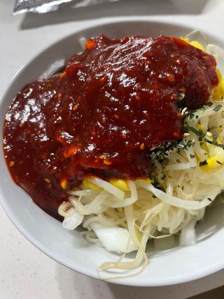 [한면원] 비빔국수 2인분 — 5점을 준 리뷰어가 2022년 7월 올린 사용 사진
