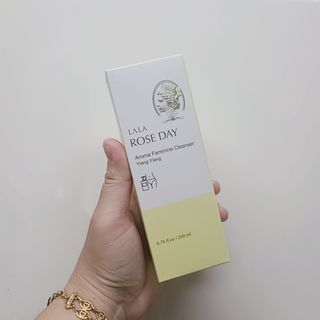라라로즈데이 시즌2 여성청결제 200ml 아로마 페미민 클렌저, 독일더마인증 — 5점을 준 리뷰어가 2021년 9월 올린 사용 사진