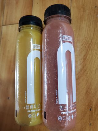 BLENDY'S 핑크 스무디+블론디 스무디 — 5점을 준 리뷰어가 2021년 11월 올린 사용 사진