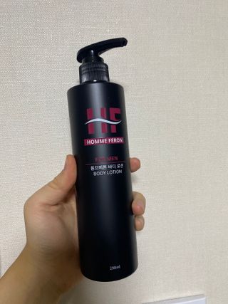 웰피아생활건강 웰피아 올인원 남성화장품 옴므페론 — 4점을 준 리뷰어가 2023년 1월 올린 사용 사진