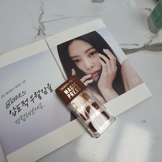 데싱디바 매직프레스 레귤러 스퀘어_6종 중 택 1 — 5점을 준 리뷰어가 2021년 9월 올린 사용 사진