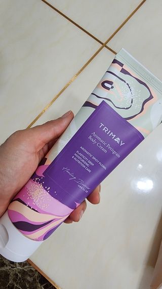 트리마이 주름개선 기능성의 퍼퓸 바디케어, 힐링 베리어 바디크림 3종 택1 — 5점을 준 리뷰어가 2022년 10월 올린 사용 사진