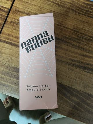 난나 살몬 스파이더 검버섯 미백 톤업 화이트닝 연어 앰플 크림 300ml 대용량 — 5점을 준 리뷰어가 2022년 8월 올린 사용 사진