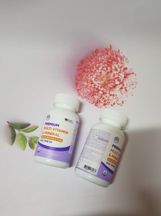 서울약사신협 네이처픽_멀티비타민&미네랄_1,000mg x 120캡슐 — 5점을 준 리뷰어가 2021년 9월 올린 사용 사진